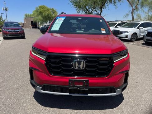 Certified 2025 Honda Pilot TrailSport image 21