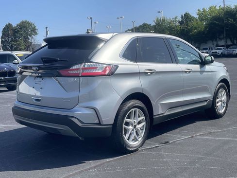 Used 2024 Ford Edge SEL AWD/4WD image 7