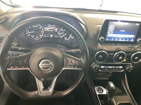 Certified 2022 Nissan Sentra SR w/ Midnight Edition image 14