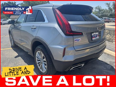 Used 2024 Cadillac XT4 Premium Luxury AWD/4WD image 3