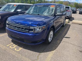 Used 2013 Ford Flex SE FWD video 2