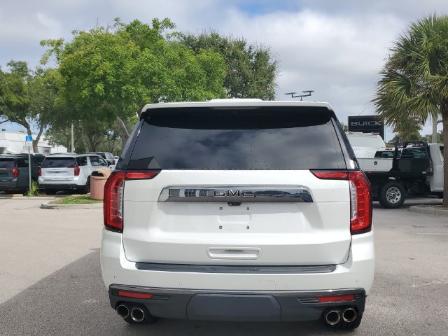 Certified 2023 GMC Yukon XL Denali Ultimate AWD/4WD image 4