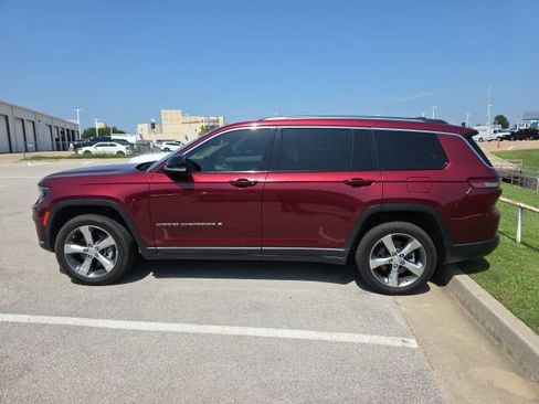 Used 2021 Jeep Grand Cherokee L Limited w/ Trailer Tow Group (B) AWD/4WD image 2