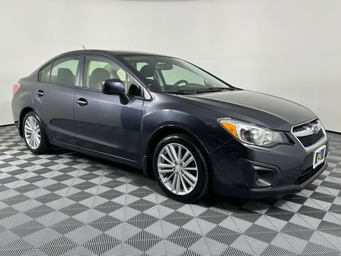 Used 2014 Subaru Impreza 2.0i Premium AWD/4WD image 14