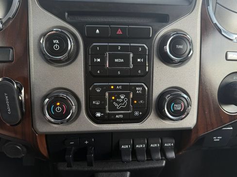Used 2015 Ford F350 Lariat AWD/4WD image 30