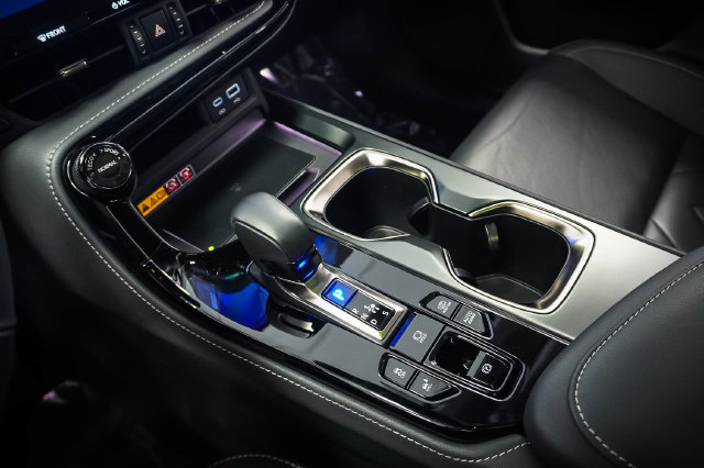 Certified 2025 Lexus NX 450h+ AWD w/ Accessory Package (2T) image 17