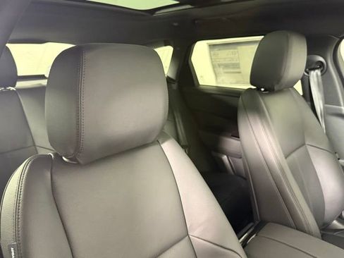 New 2026 Land Rover Range Rover Velar Dynamic SE image 27