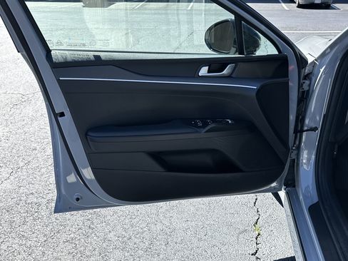 Used 2023 Kia K5 GT-Line image 10