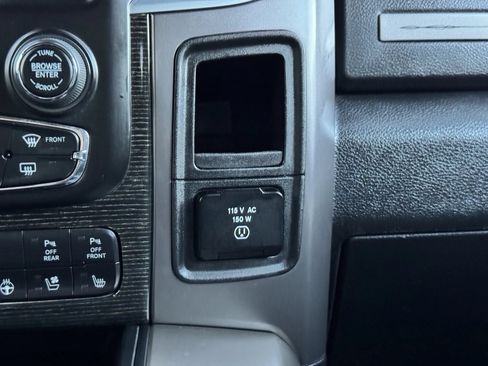 Used 2015 RAM 1500 Limited AWD/4WD image 41