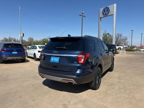 Used 2017 Ford Explorer XLT image 5