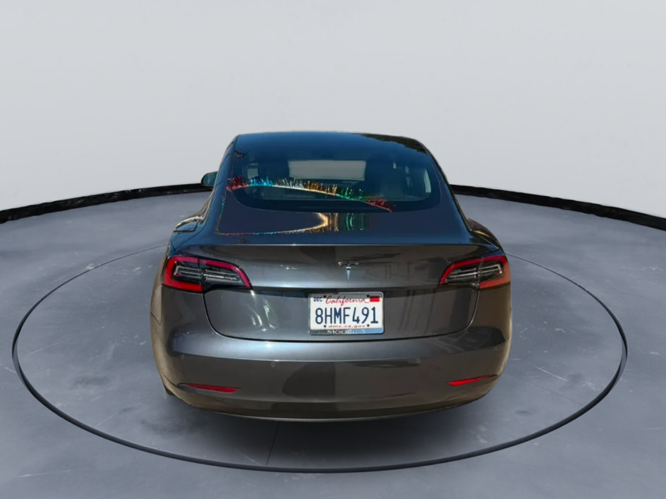 Used 2018 Tesla Model 3 Mid Range RWD image 3