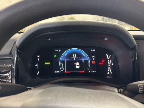 Used 2025 Toyota Camry LE image 14