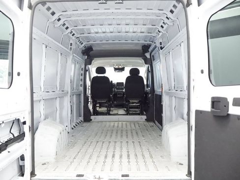 Used 2023 RAM ProMaster 2500 FWD image 17