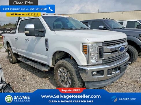 Used 2019 Ford F250 XLT w/ XLT Premium Package image 5