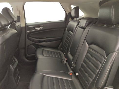 Used 2020 Ford Edge SEL w/ Convenience Package image 18