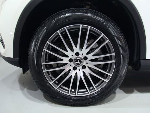 Certified 2023 Mercedes-Benz GLC 300 4MATIC image 19