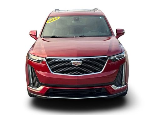 Certified 2025 Cadillac XT6 Premium Luxury image 9