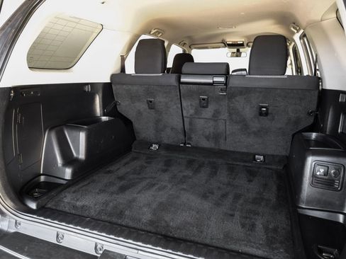 Used 2018 Toyota 4Runner SR5 image 45