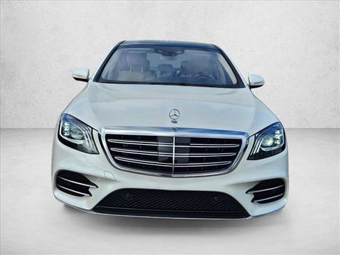 Used 2020 Mercedes-Benz S 560 Sedan image 2