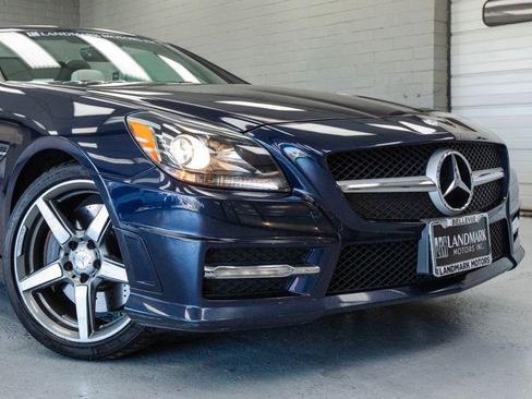 Used 2015 Mercedes-Benz SLK 250 image 9