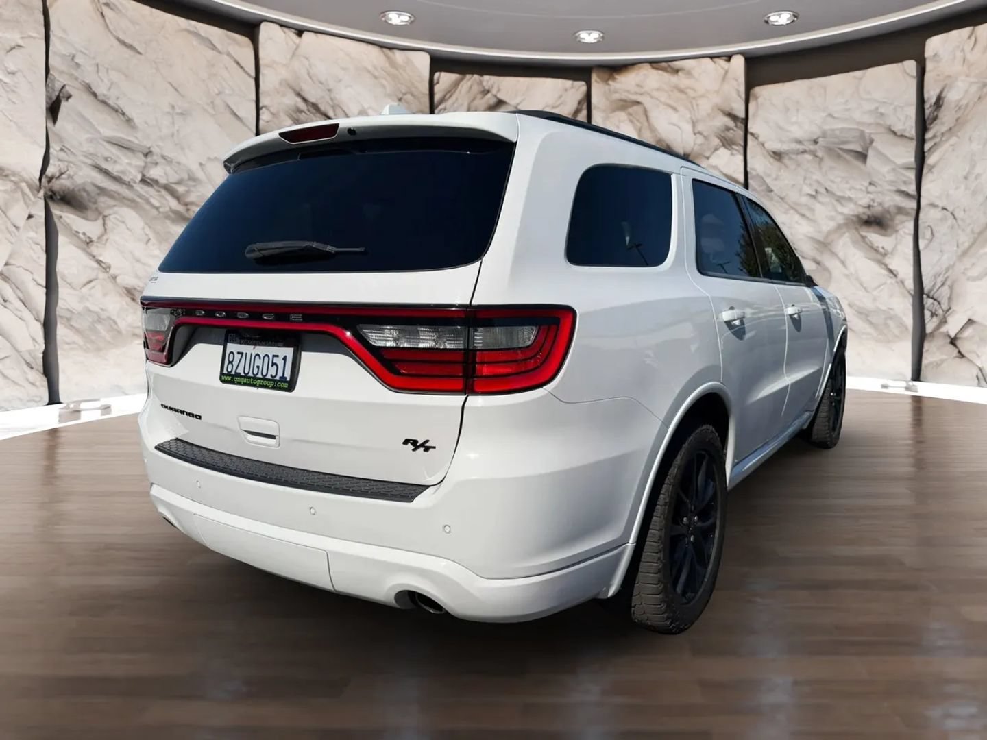 Used 2018 Dodge Durango R/T w/ Blacktop Package RWD image 6