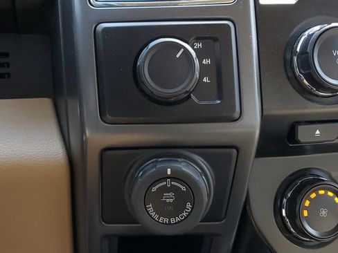 Used 2017 Ford F150 XLT w/ Equipment Group 302A Luxury AWD/4WD image 36