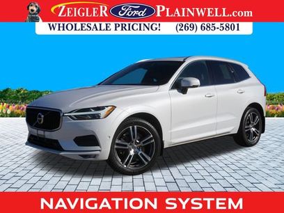 Used 2018 Volvo XC60 T6 Momentum w/ Advanced Package