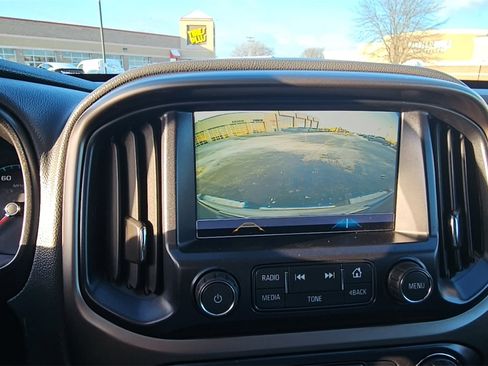 Used 2018 Chevrolet Colorado Z71 w/ Centennial Edition image 17