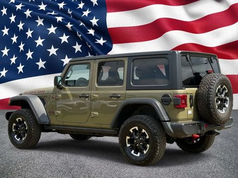 Used 2025 Jeep Wrangler Unlimited Rubicon AWD/4WD image 11