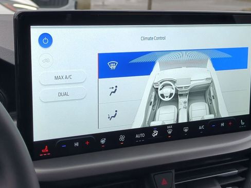 New 2026 Ford Escape SE image 28