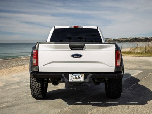 Used 2016 Ford F150 XLT AWD/4WD image 6