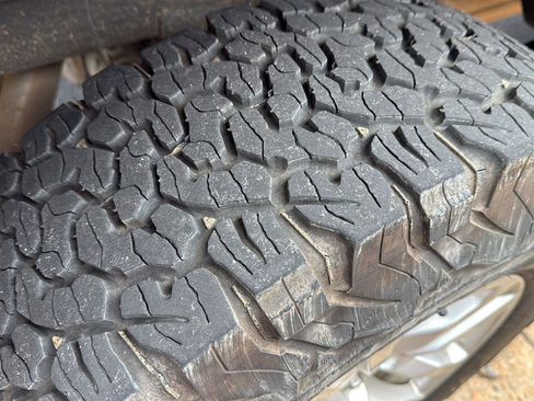 Used 2021 Chevrolet Silverado 1500 LTZ w/ LTZ Convenience Package II image 26