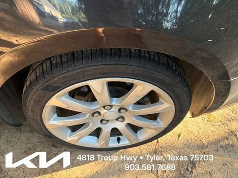 Used 2013 Buick LaCrosse Touring FWD image 8