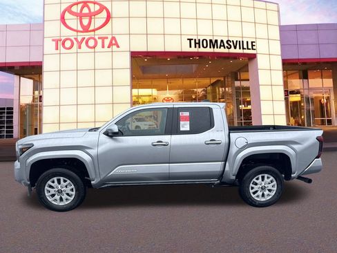 New 2025 Toyota Tacoma 2WD Double Cab image 8