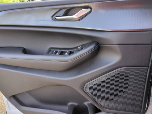 New 2025 Jeep Grand Cherokee Laredo image 13