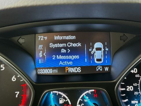 Used 2018 Ford Escape SE w/ Ford Safe & Smart Package image 13