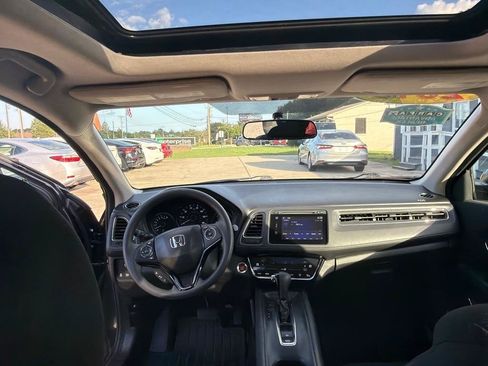 Used 2016 Honda HR-V EX image 29
