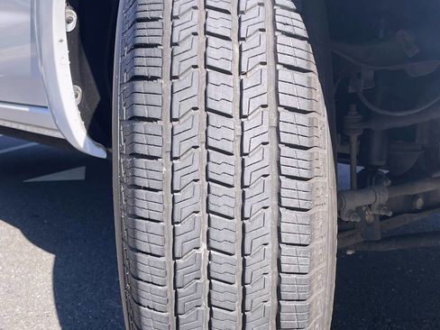 Used 2004 Nissan Frontier XE w/ (VTP) Value Truck Pkg image 18