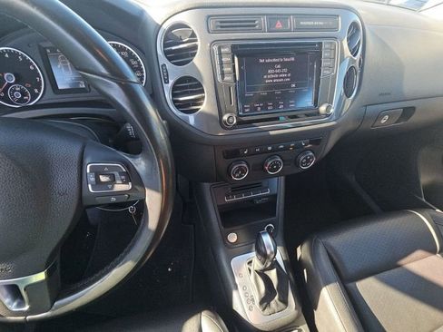Used 2017 Volkswagen Tiguan Wolfsburg Edition FWD image 16