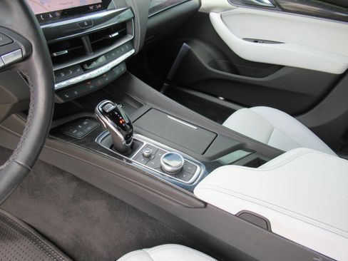 Used 2022 Cadillac CT5 Premium Luxury RWD image 15