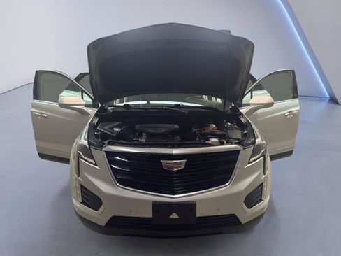 Used 2019 Cadillac XT5 Luxury w/ Sport Package image 8