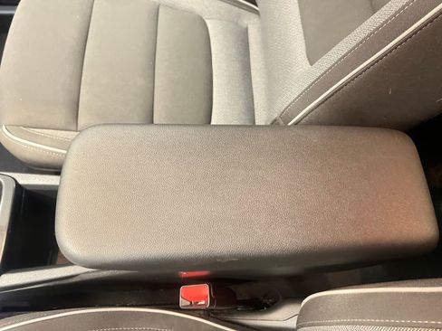 Used 2021 Chevrolet TrailBlazer LT w/ Convenience Package AWD/4WD image 31