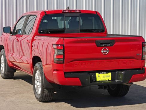 Used 2022 Nissan Frontier SV image 38