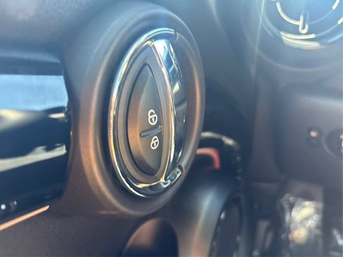 Used 2024 MINI Cooper S FWD image 50