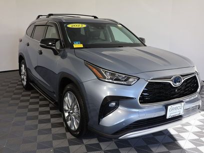 Used 2022 Toyota Highlander Limited