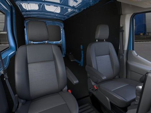 New 2026 Ford Transit 250 148 Medium Roof RWD image 10