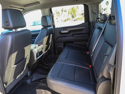 Used 2022 GMC Sierra 1500 SLT image 18