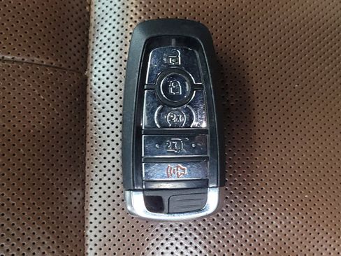Used 2020 Lincoln Aviator Reserve w/ Equipment Group 201A RWD image 32