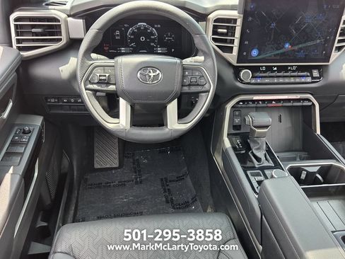 Used 2025 Toyota Tundra Limited AWD/4WD image 11