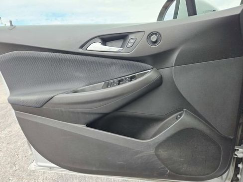 Used 2016 Chevrolet Cruze LS FWD image 18